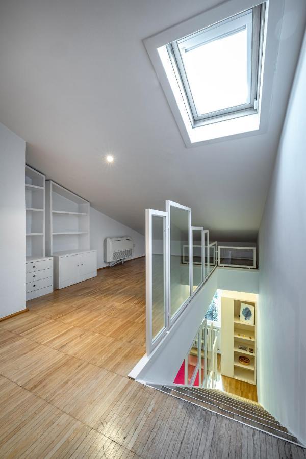 Yid Penthouse On Florence River With Parking Exterior photo